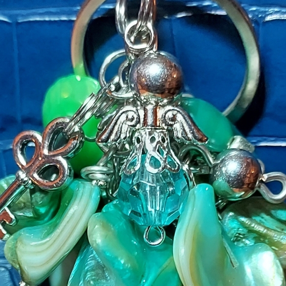 #L❤️VE HANDMADE. Purse Charm. 👜BLUEGREEN SHELL - Picture 3 of 11